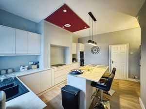 Kitchen/Diner- click for photo gallery